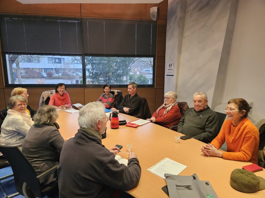 réunion conseil des aînés en salle du conseil municipal