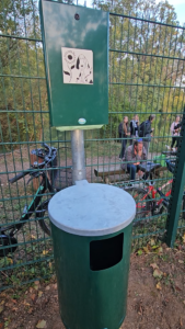 premier poubelle à déjections canines d'Ostwald